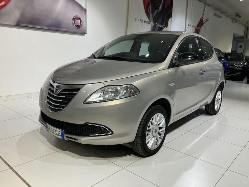 Lancia Ypsilon 0.9 TwinAir 85 CV 5 porte Metano Ecochic Gold