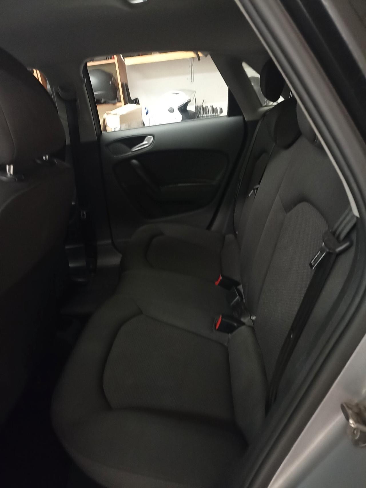 Audi A1 1.6 TDI S line edition