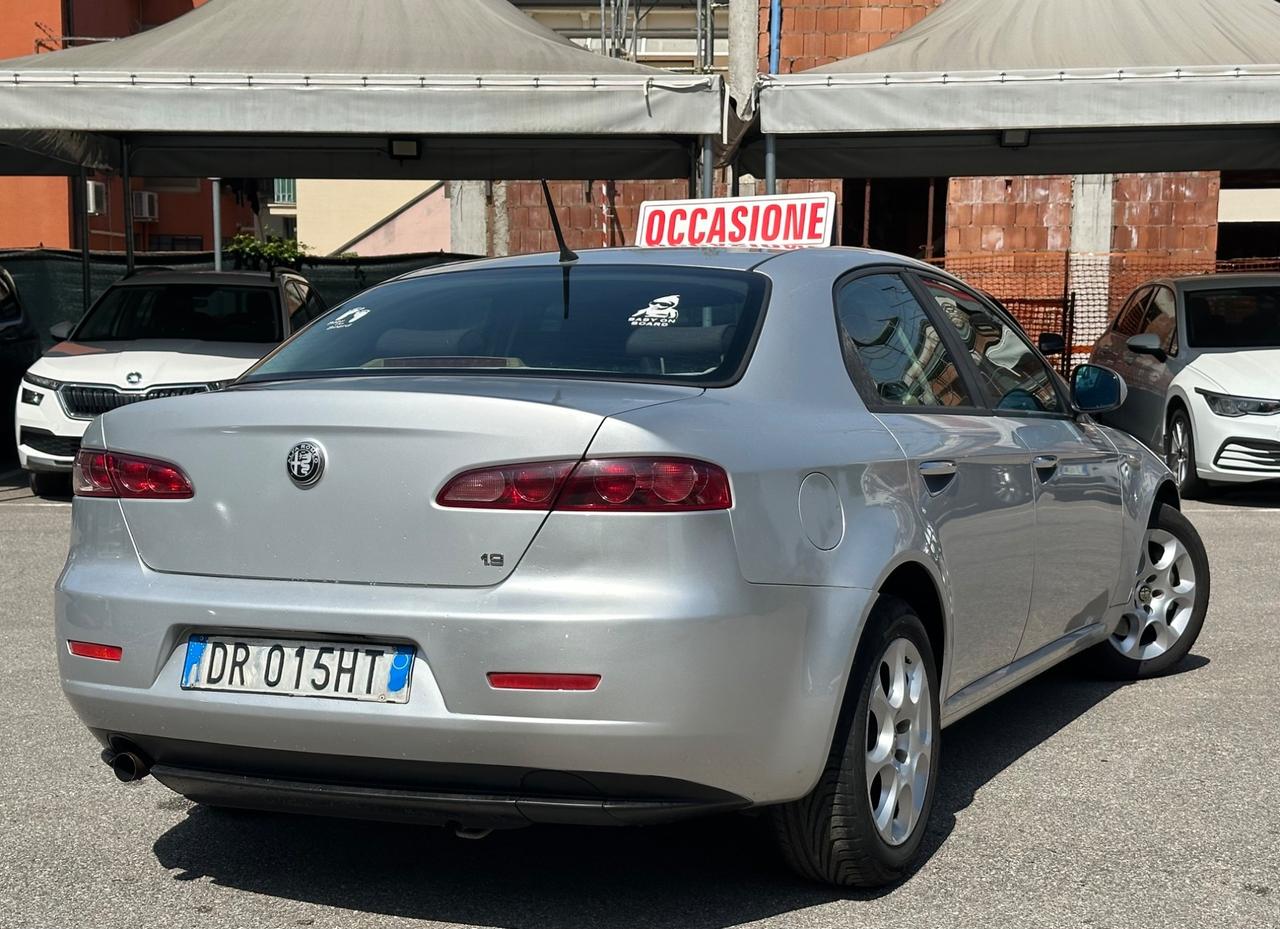 Alfa Romeo 159 1.9 JTDm 16V Exclusive