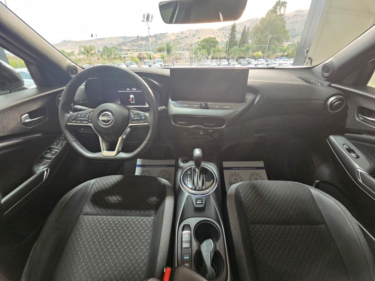 Nissan Juke 1.6 hev N-Connecta Hybrid