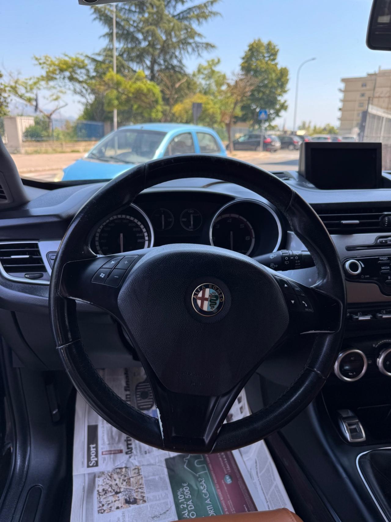 Alfa Romeo Giulietta 1.6 JTDm 105 CV Allestimento Exclusive – Anno 2012