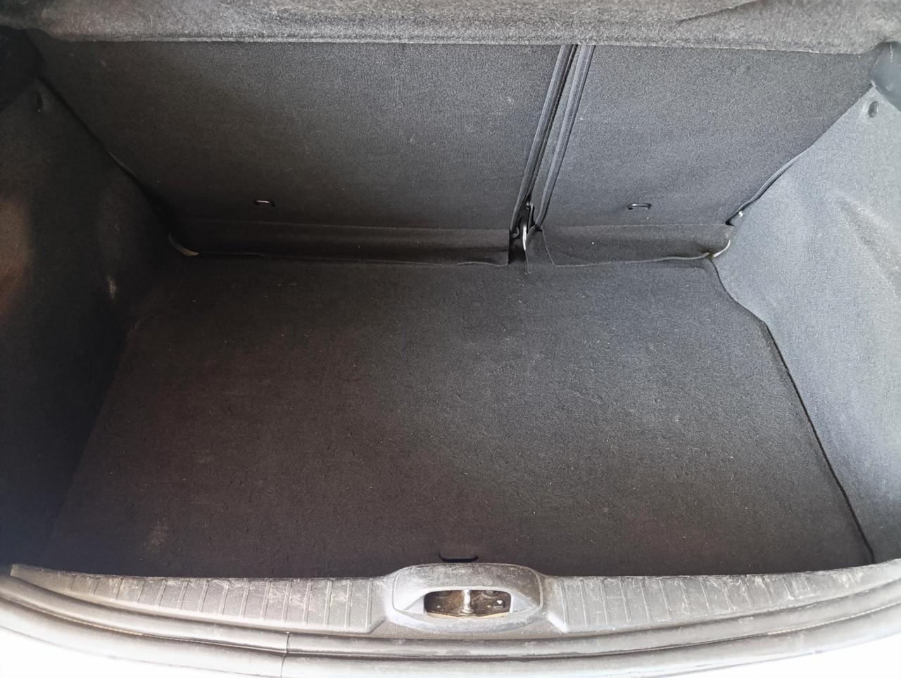 Peugeot 208 5 Porte 208 5p 1.2 puretech Active 82cv