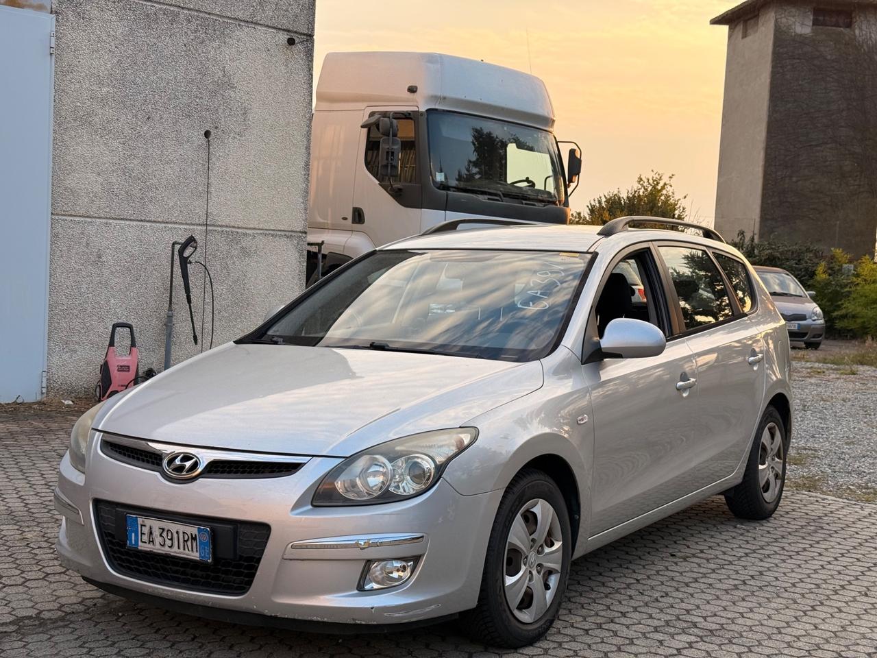 Hyundai i30 CW 1.6 CRDi VGT 16V 90CV