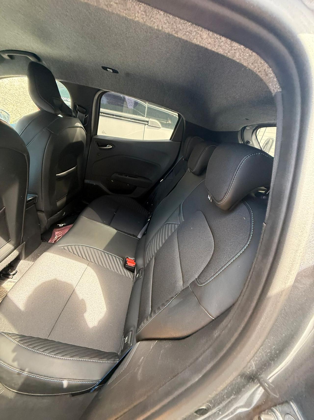Renault Clio Full Hybrid E-Tech 145 CV 5 porte Equilibre