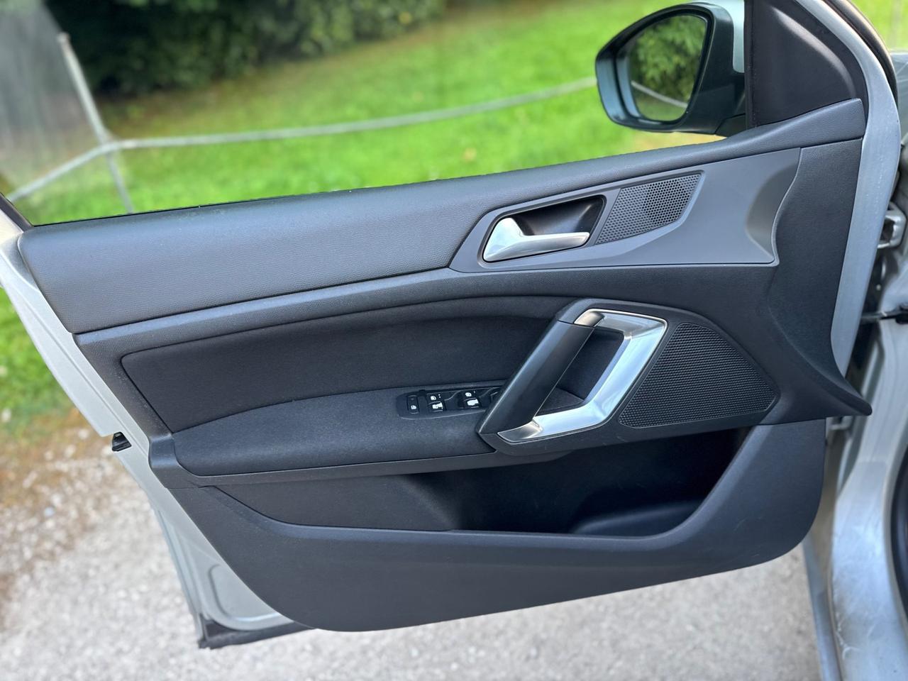 Peugeot 308 BlueHDi 100 S&S Active