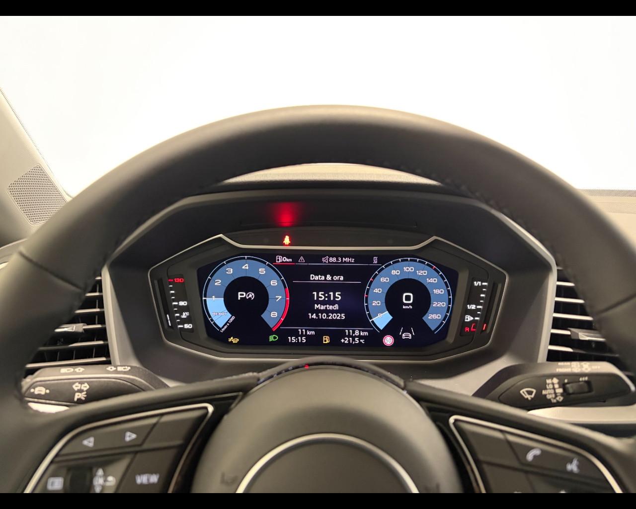 AUDI A1 SPORTBACK 30 TFSI S-TRONIC S LINE EDITION