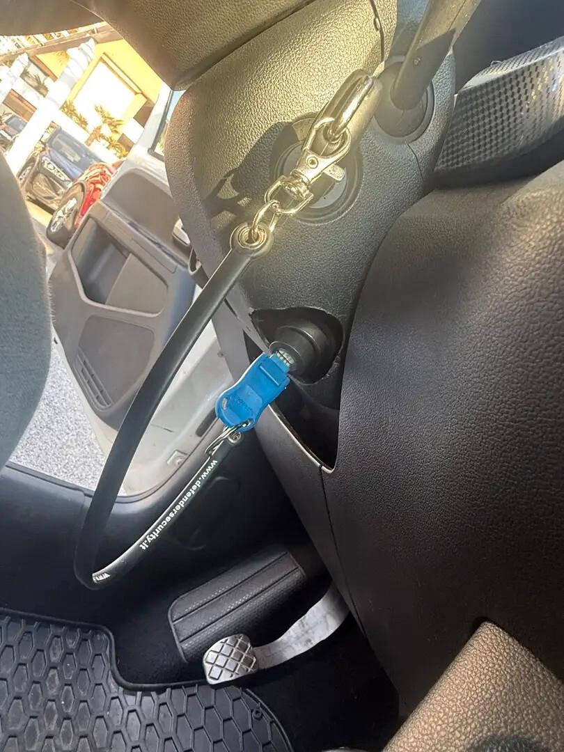 Volkswagen up! 1.0 5p. eco high 68cv Bi-Color Metano!!!!