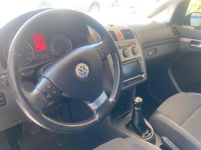 Volkswagen Touran 2.0 Conceptline Ecofuel