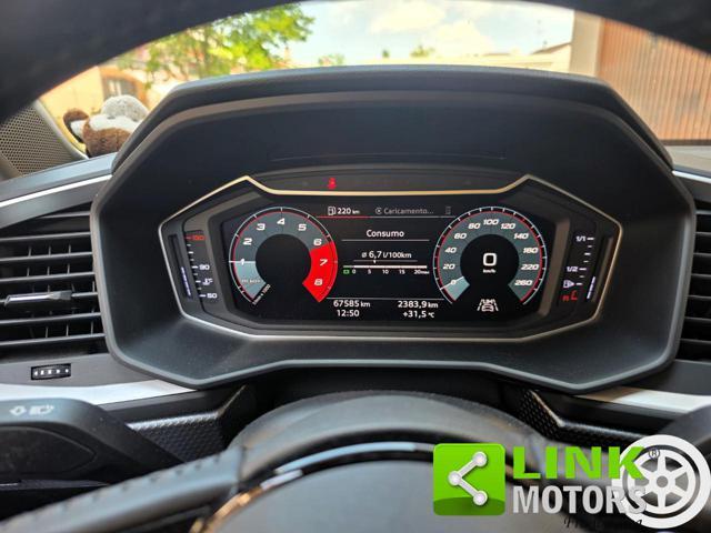 AUDI A1 25 1.0 95cv S Line Identity Black
