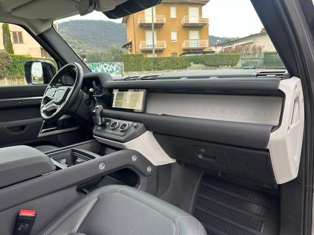 LAND ROVER Defender 90 3.0D I6 200 CV AWD Auto S BLACK PACK