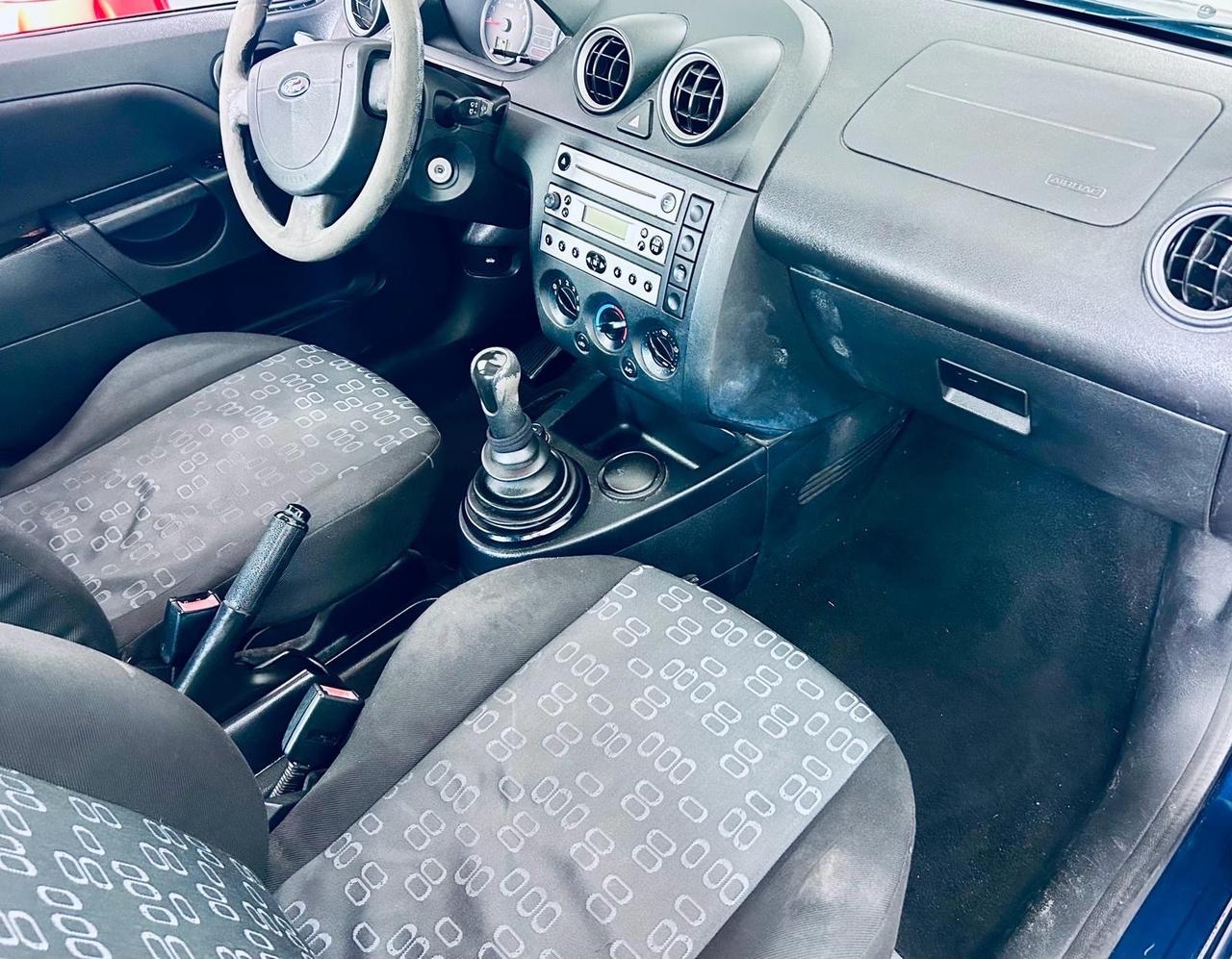 Ford Fiesta 1.2 16V 5p. Ghia