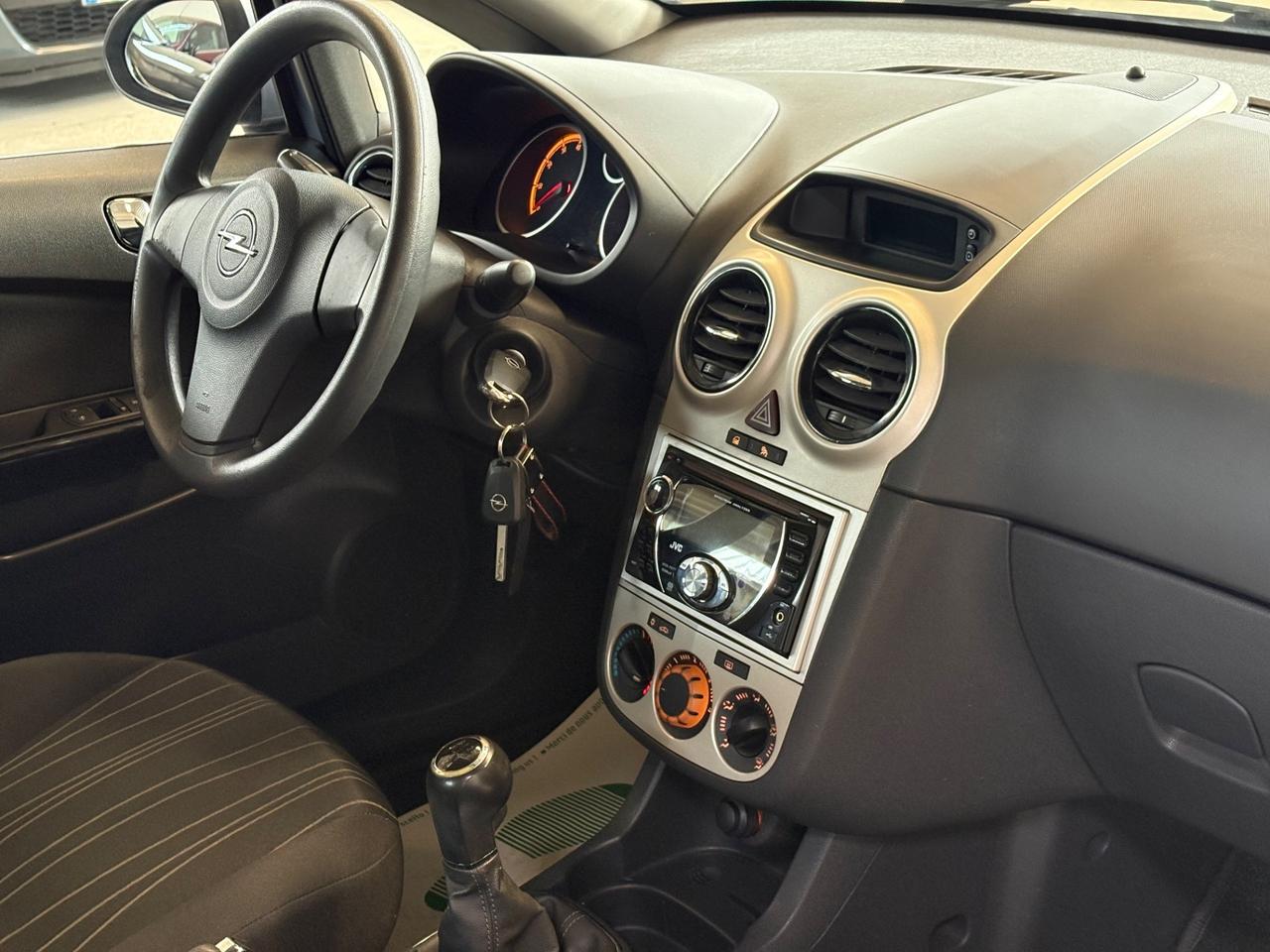 Opel Corsa 1.2 3 porte Sport