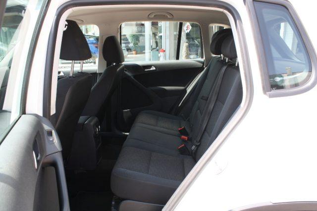 VOLKSWAGEN Tiguan 2.0 TDI 110 CV Cross BlueMotion Technology