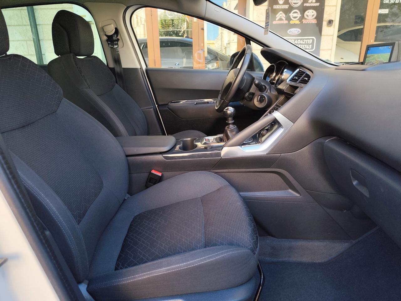 Peugeot 3008 1.6 HDi 115CV NAVI PERFETTA