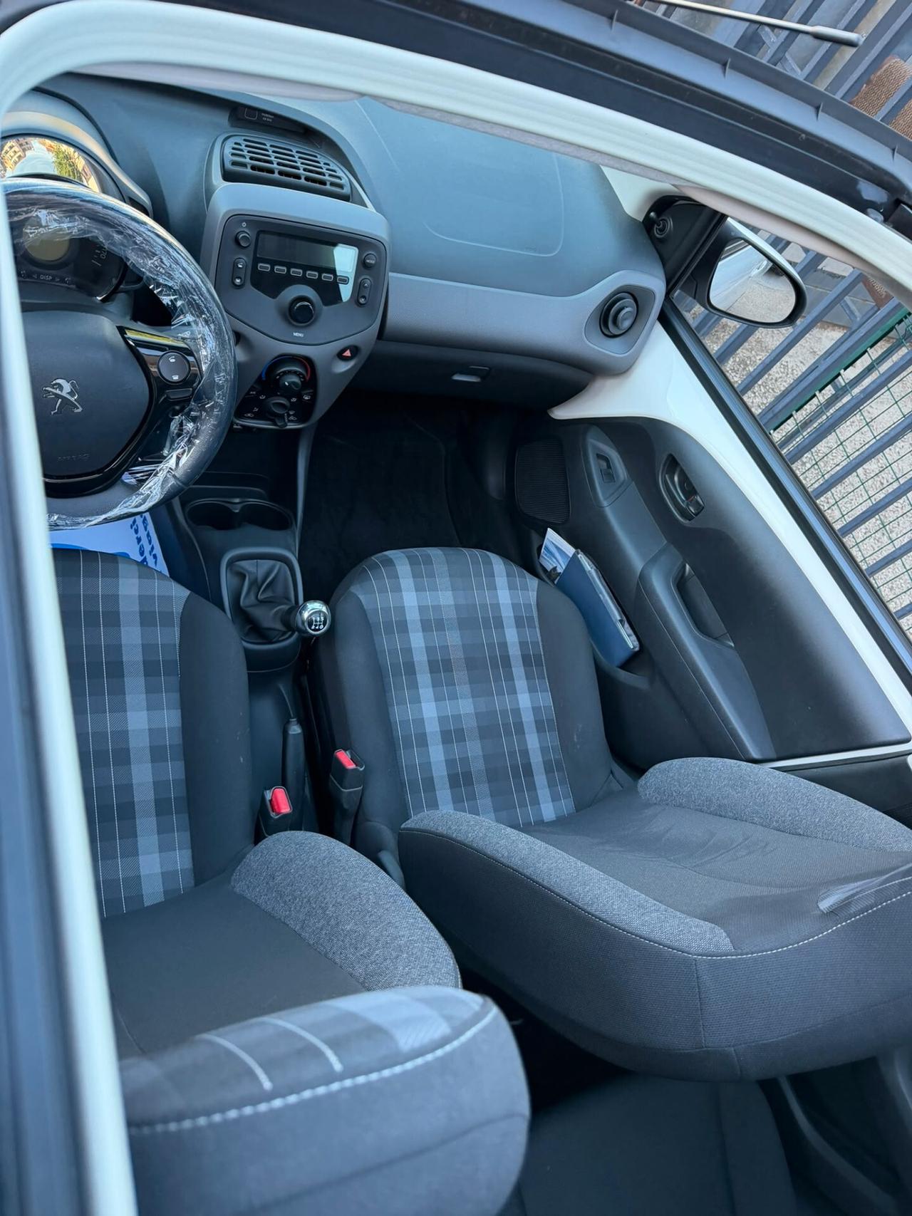 Peugeot 108 VTi 72 5 porte Allure