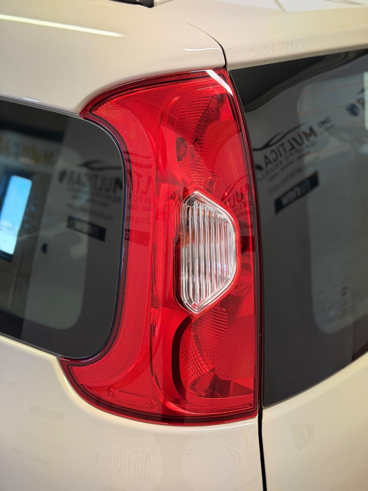 Fiat Panda 1.2 69 Cv Lounge