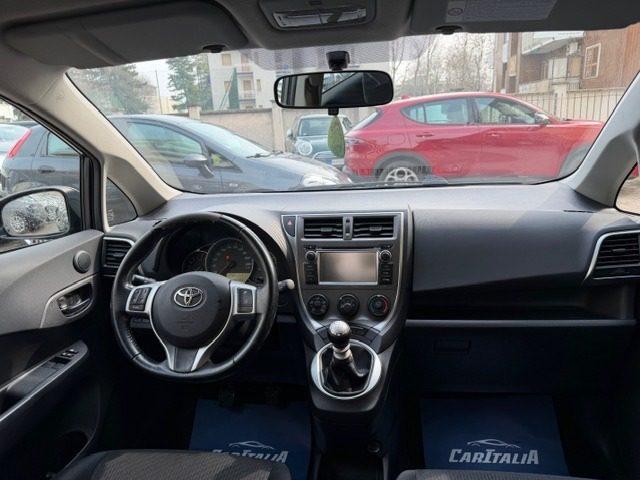 TOYOTA Verso-S 1.3 MT Active