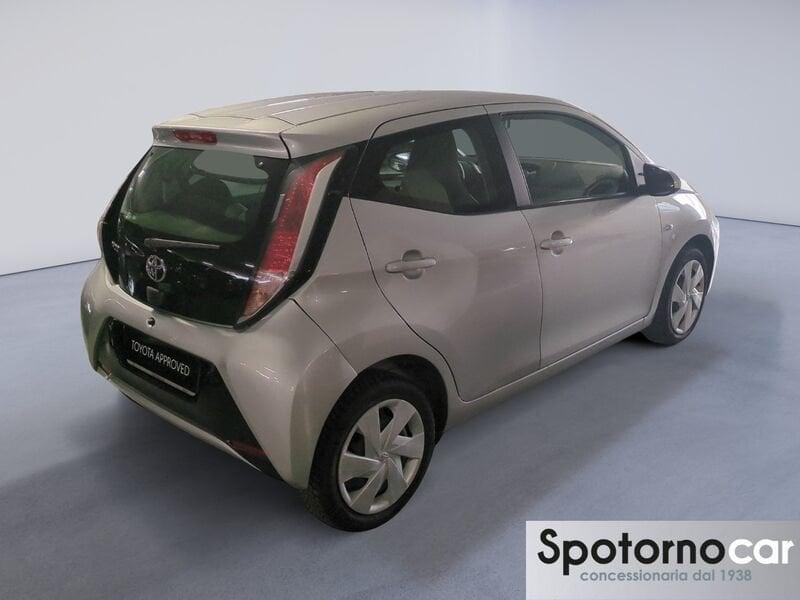 Toyota Aygo 1.0 VVT-i x-play TSS
