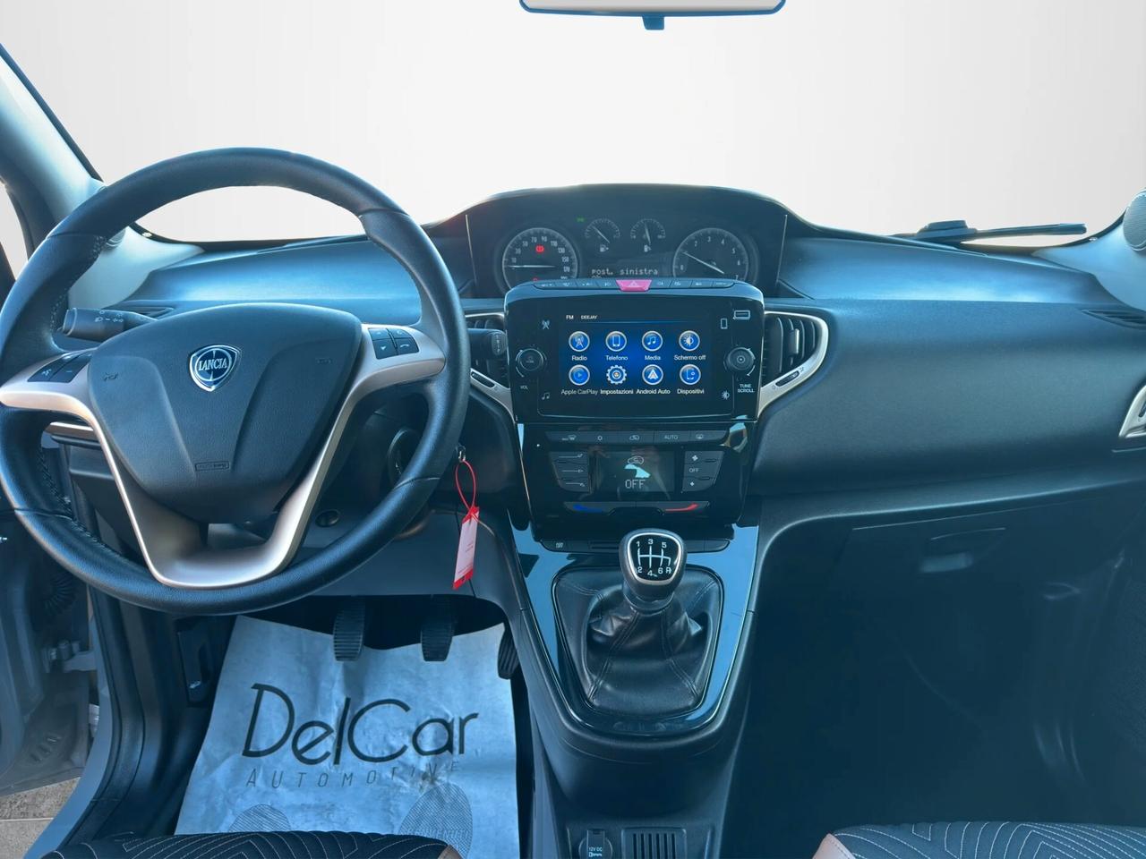 Lancia Ypsilon 1.0 FireFly 5 porte S&S Hybrid Alberta Ferretti