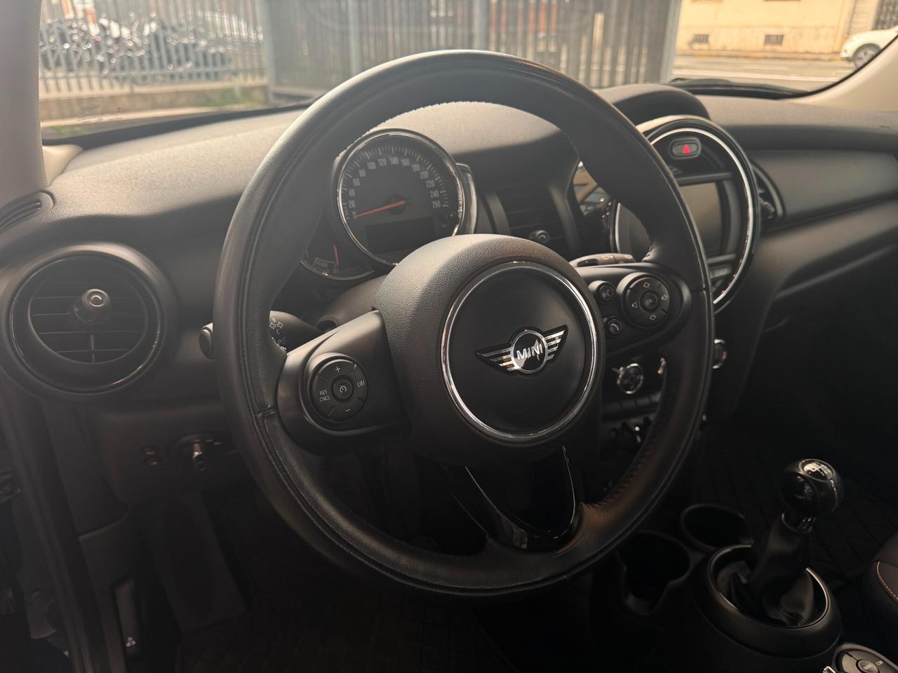 Mini 1.5 One BENZINA PARI AL NUOVO
