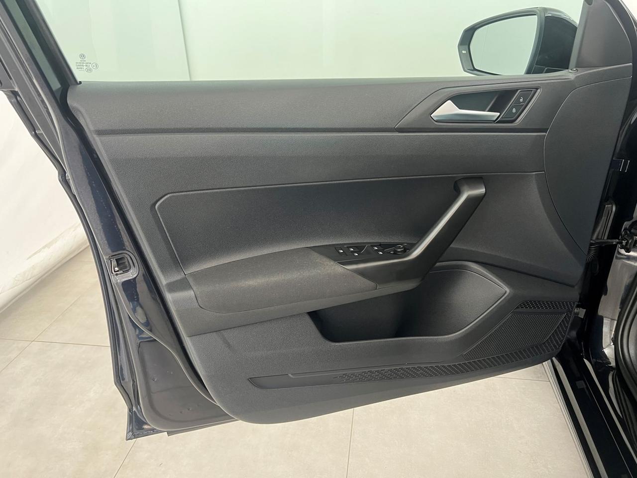 VOLKSWAGEN Polo VI 2022 Polo 1.0 tgi 90cv