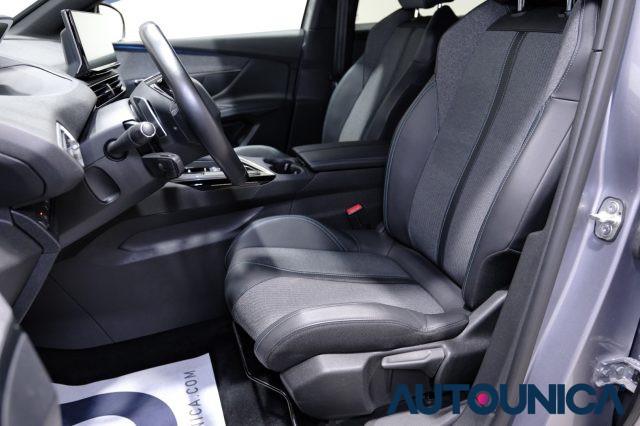 PEUGEOT 3008 HYBRID4 300 E-EAT8 ALLURE PACK