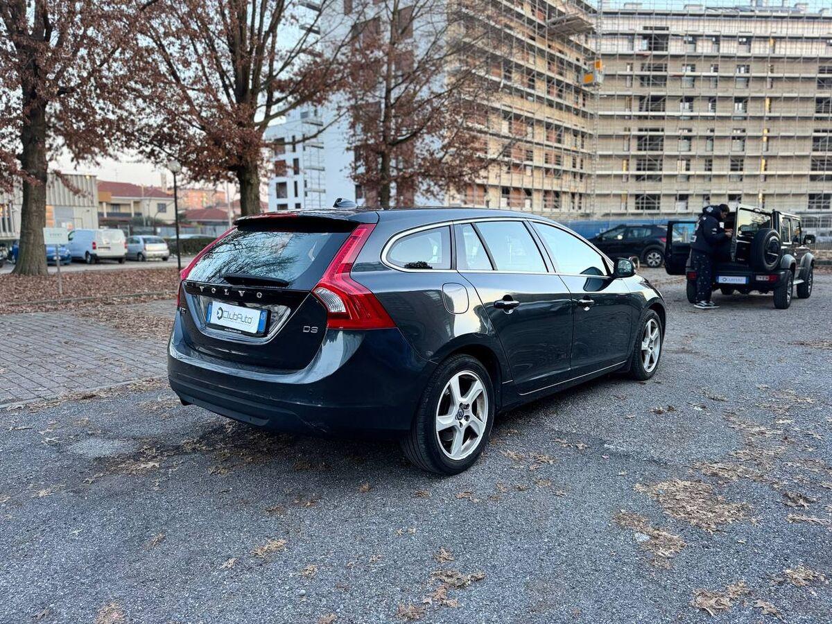 Volvo V60 V60 2.0 D4 ved (d3) Momentum geartronic