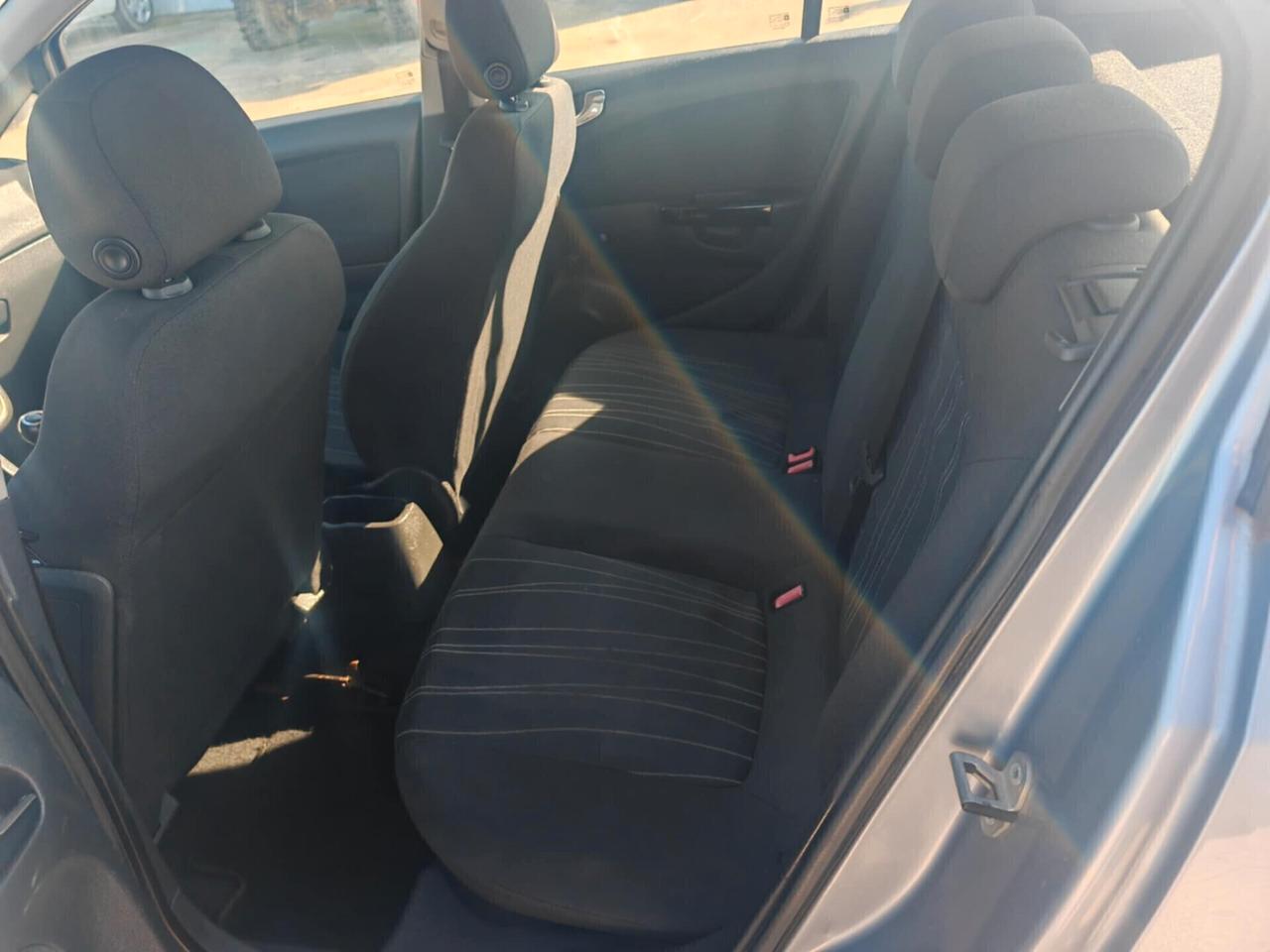 Opel Corsa 1.2 5 porte Enjoy