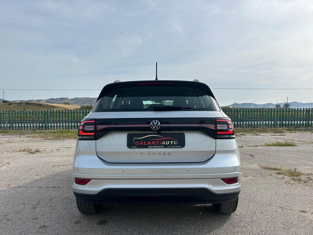 Volkswagen T-Cross 1.0 TSI R line