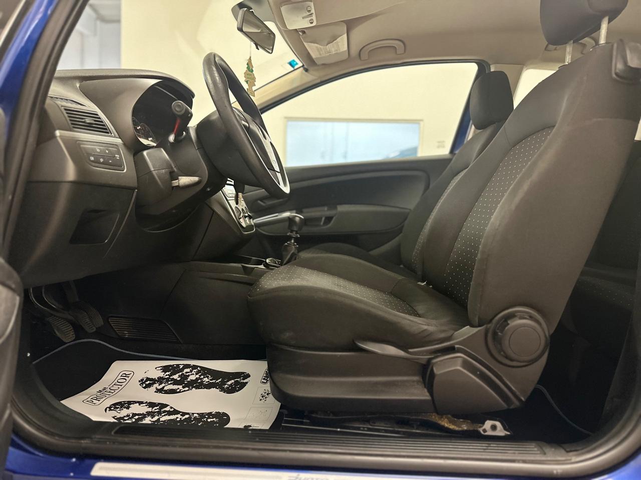 Fiat Grande Punto 1.4 3 porte Dynamic NEOPATENTATI