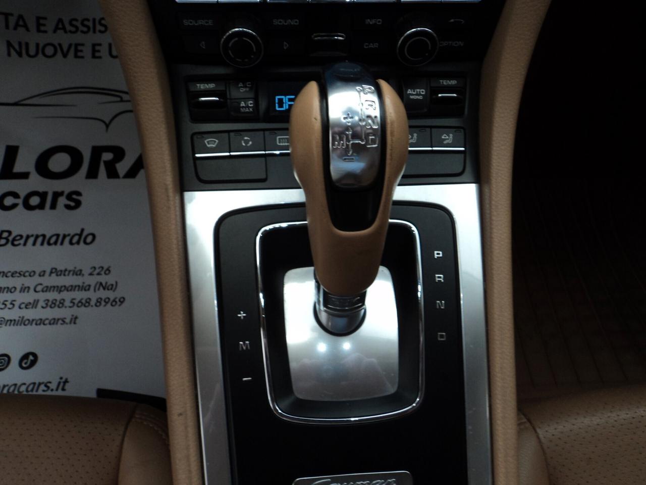 Porsche Cayman 2.7