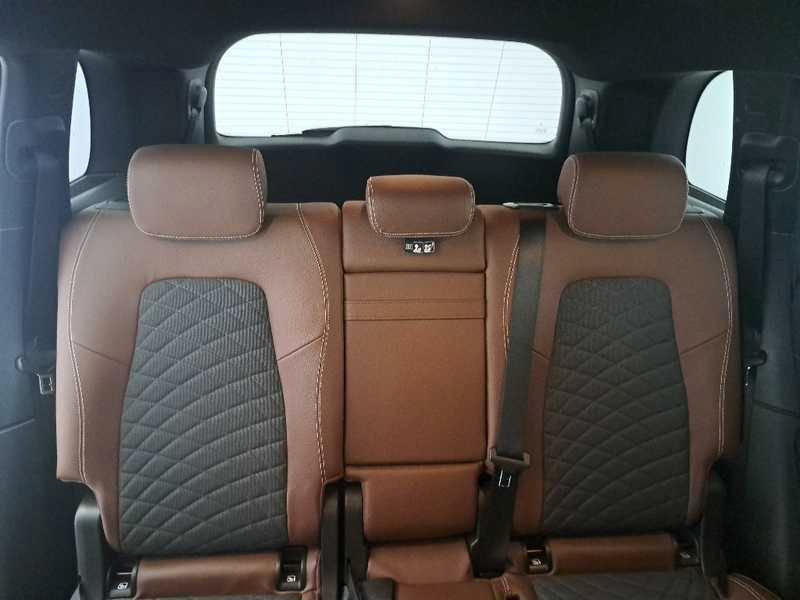 MERCEDES-BENZ GLB 200 d Automatic Sport Plus