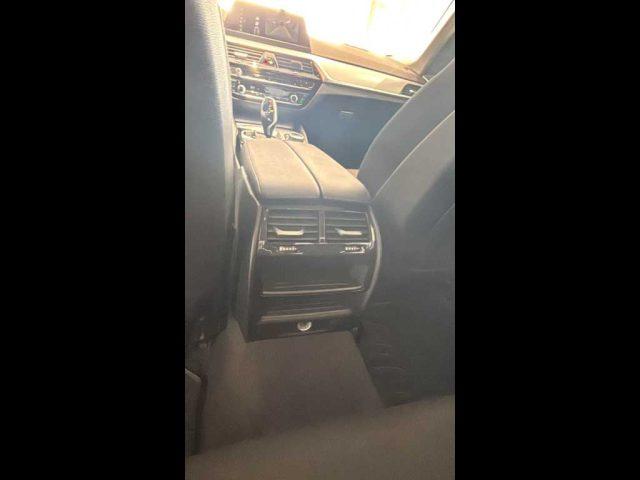 BMW 525 Serie 5(G30/31/F90) - d Business