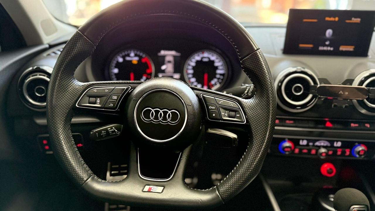 Audi A3 S-Line 1.6 TDI clean diesel S tronic Attraction