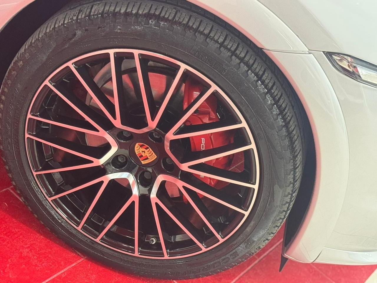 Porsche Cayenne 4.8 GTS