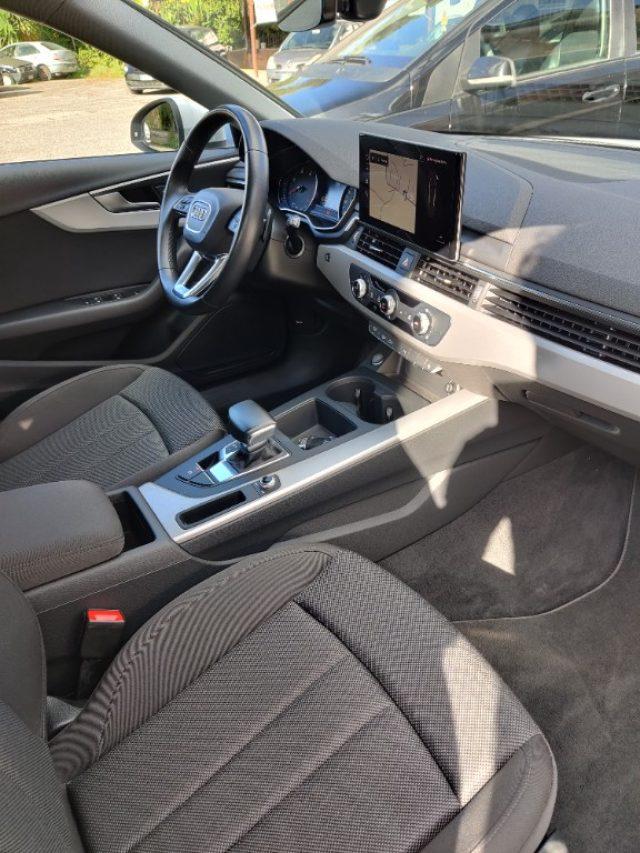 AUDI A4 Avant 30 TDI/136 CV S tronic Business