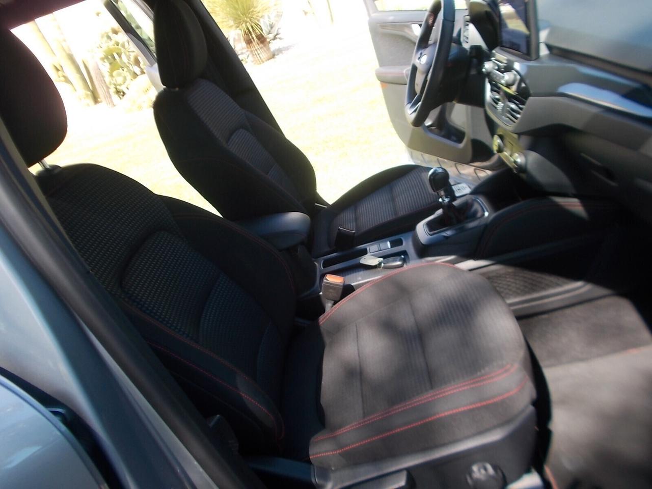 Ford Kuga 1.5 EcoBlue 120cv *ST-LINE - 54.000 KM*