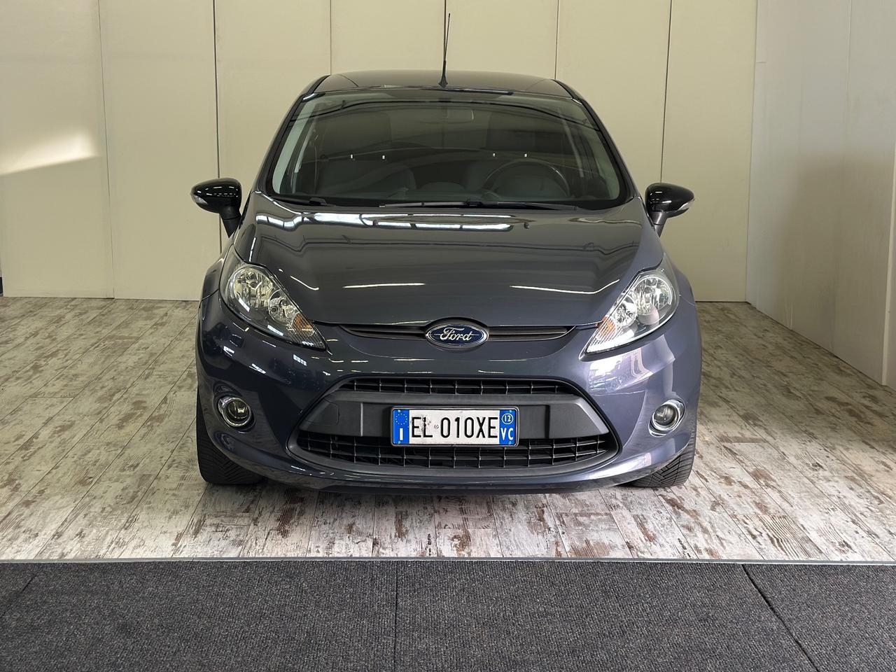 Ford Fiesta 1.2 Benzina 5 porte Titanium Ok Neopatentati