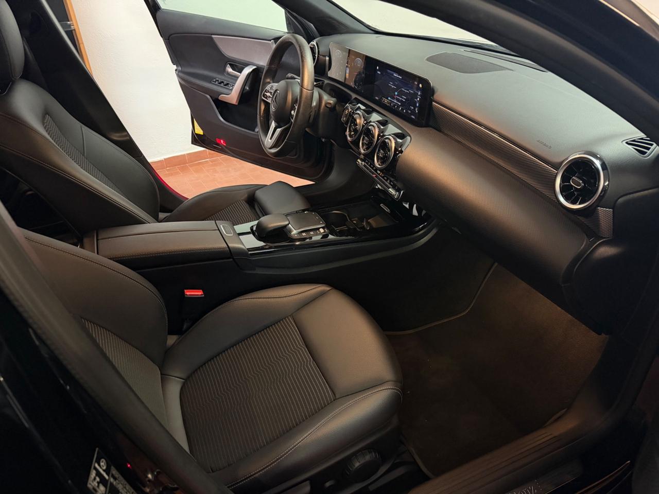 Mercedes-benz A 180 d Automatic Premium