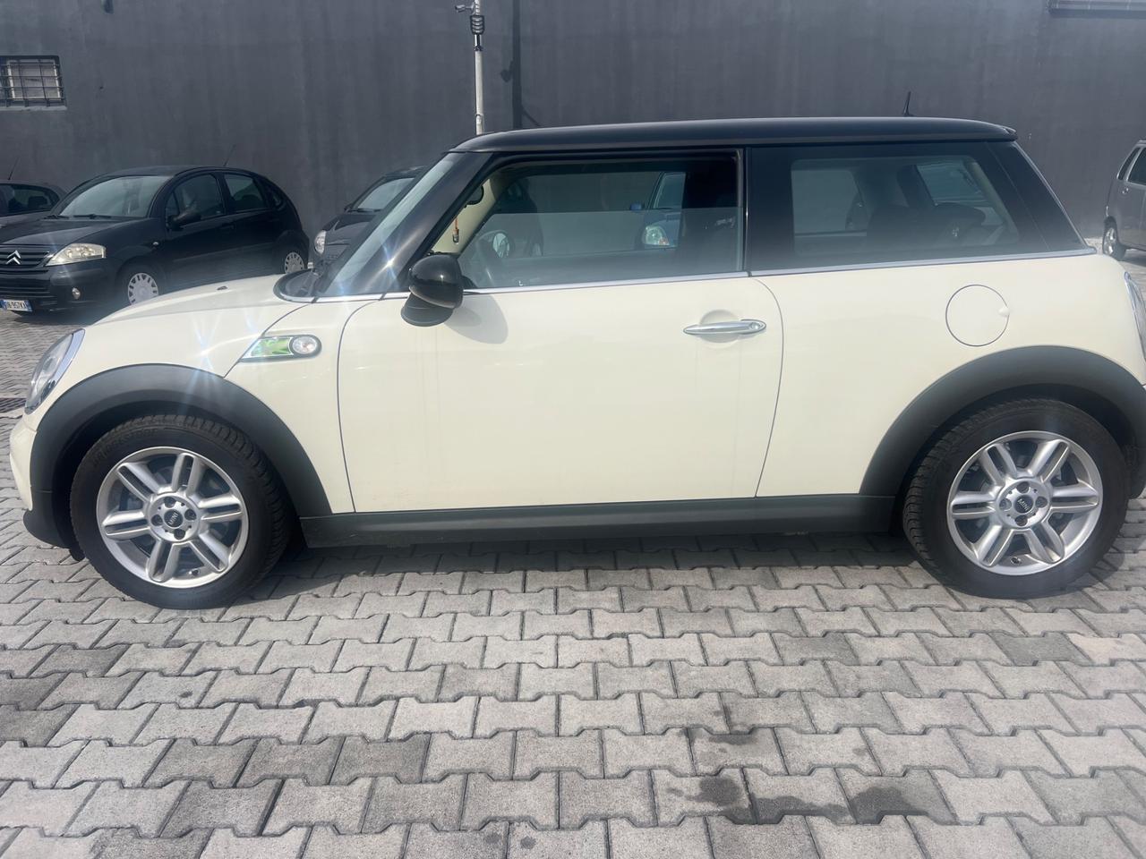 Mini Mini 1.6 16V One (55kW)