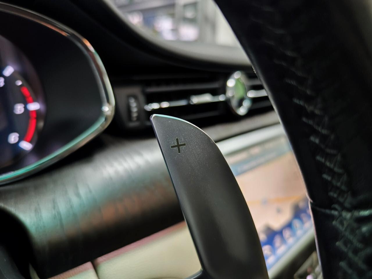 Maserati Quattroporte V6 Diesel 250 CV AWD Granlusso Tetto