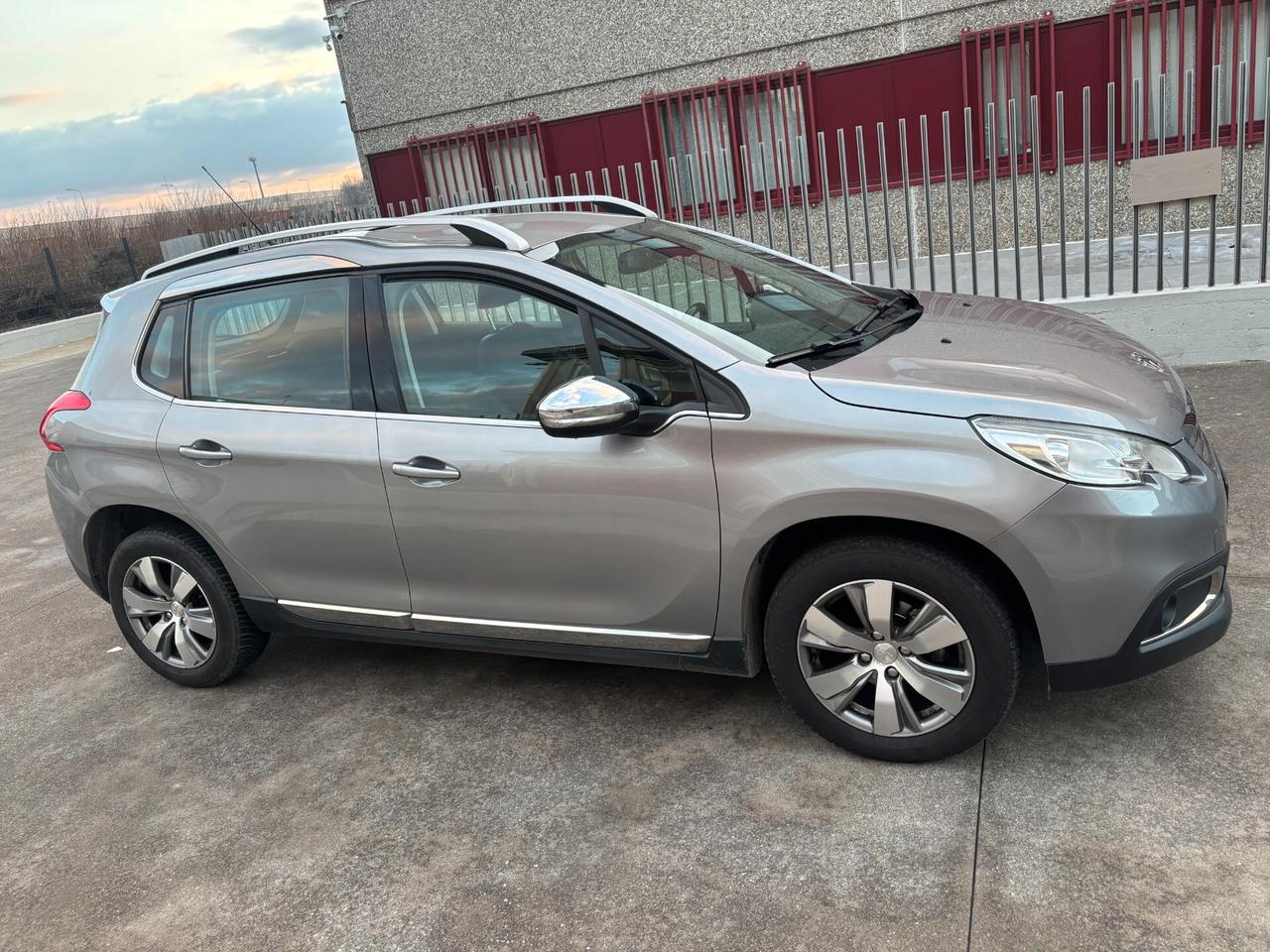Peugeot 2008 PureTech 82 Access