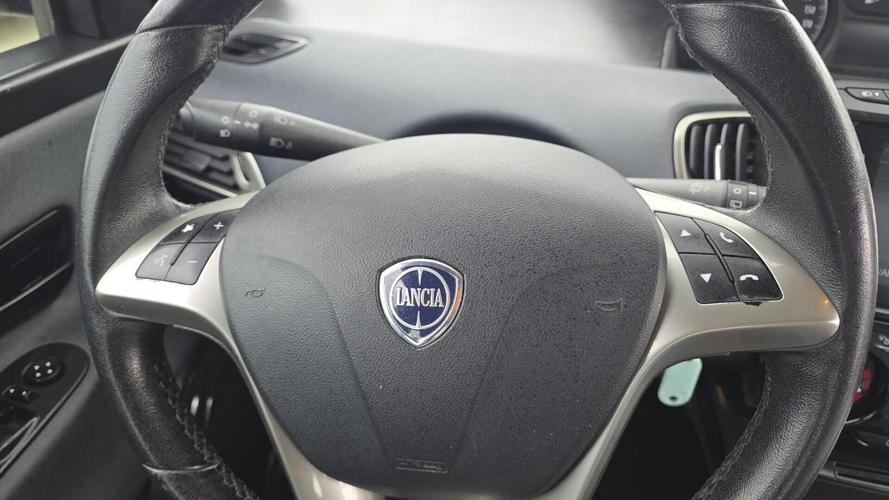 Lancia Ypsilon 1.0 FireFly 5 porte S&S Hybrid