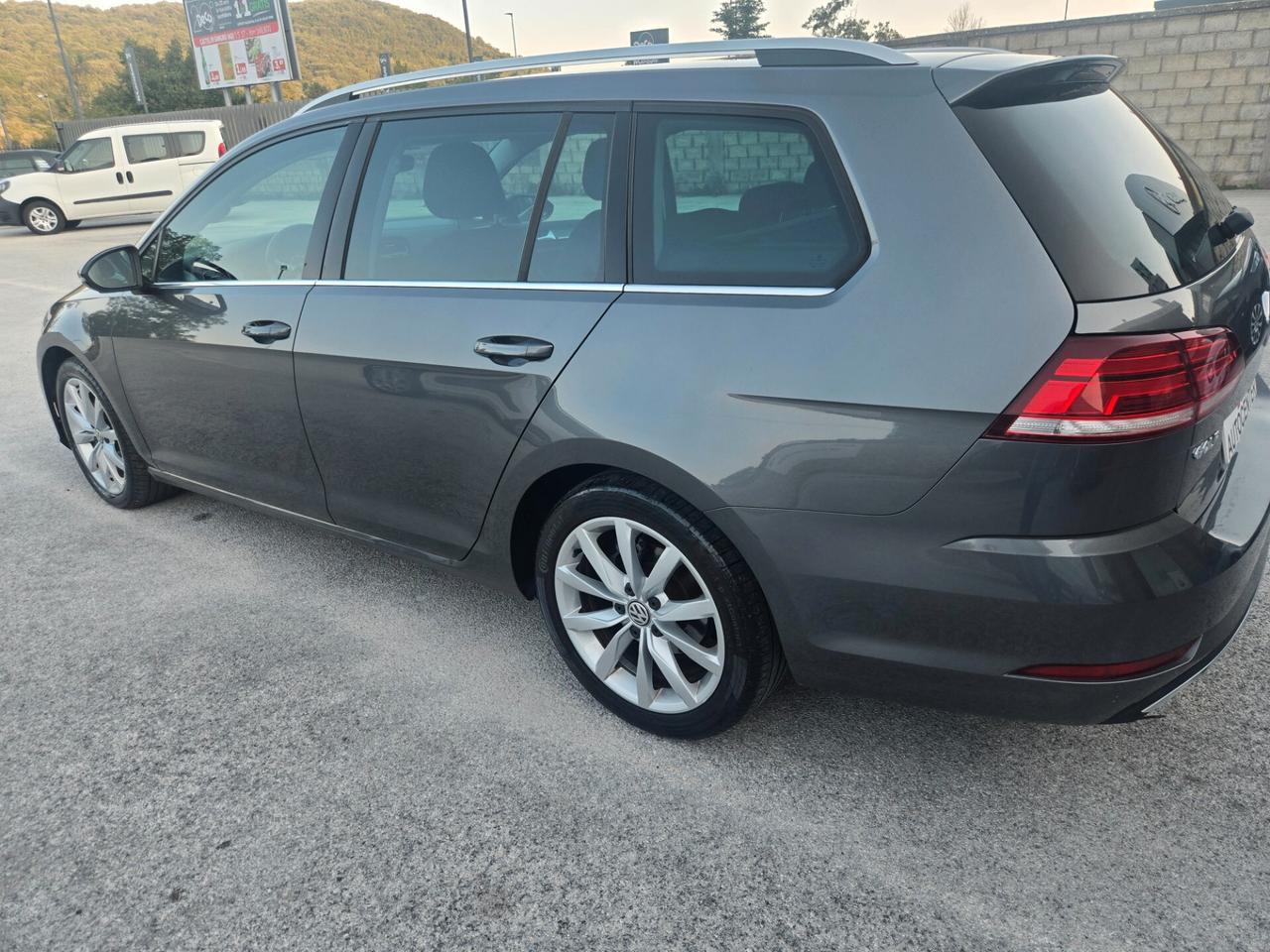 Volkswagen Golf Variant GTD 2.0 TDI DSG 5p. BlueMotion Technology