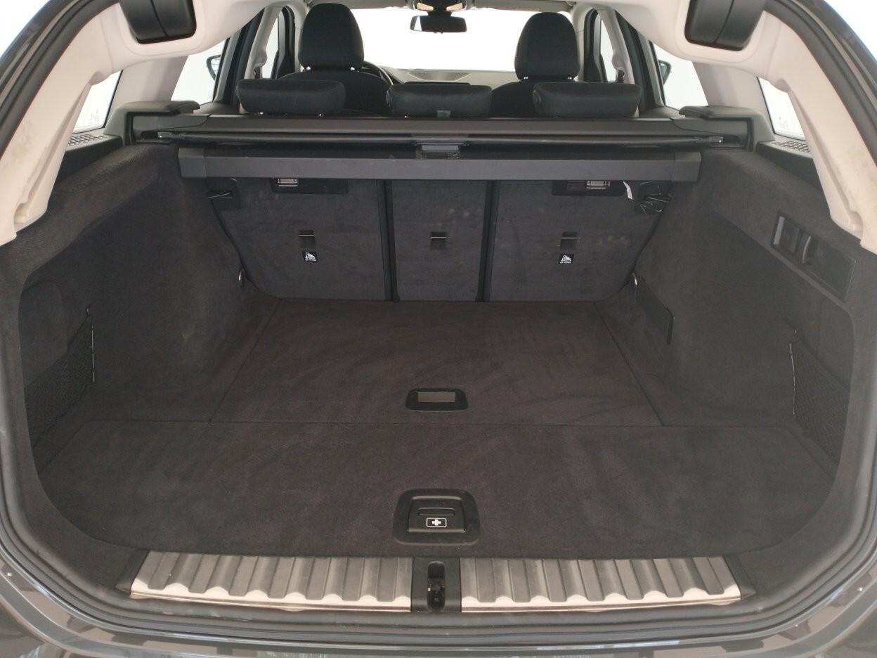 BMW 318d Touring mhev 48V Business Advantage auto - IVA ESPOSTA