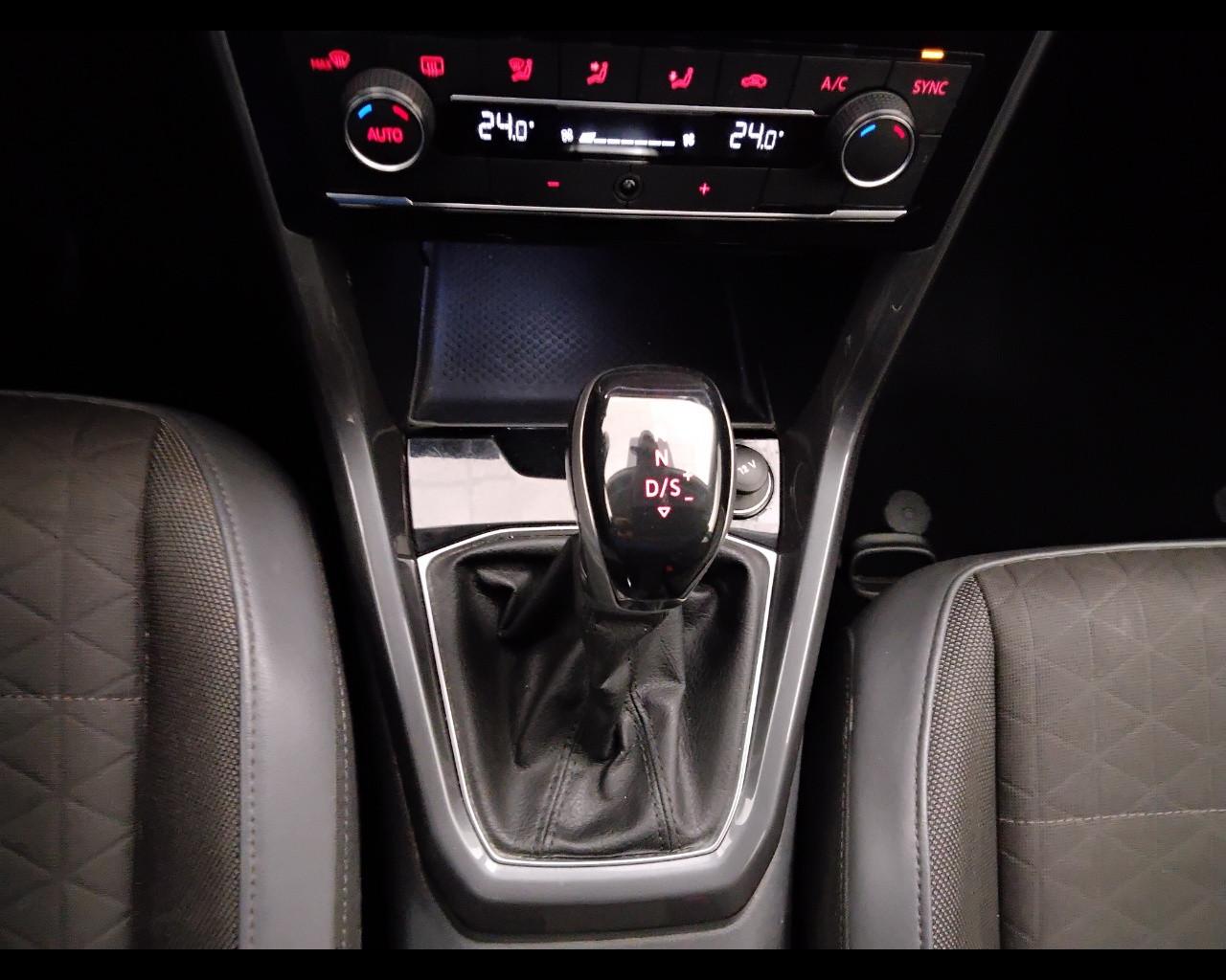 VOLKSWAGEN T-Cross 2019 - T-Cross 1.0 tsi Advanced 115cv dsg