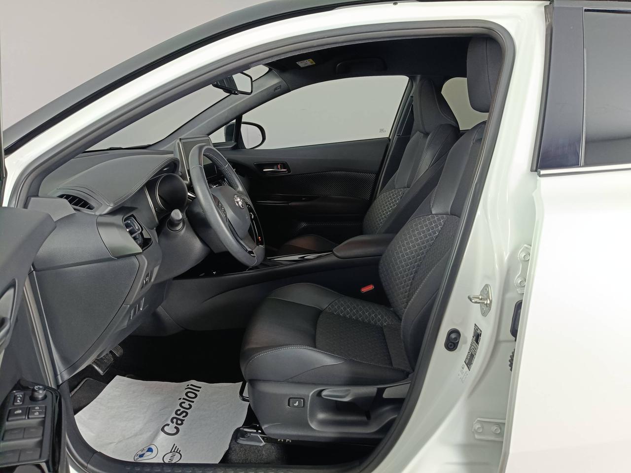 TOYOTA C-HR I 2020 - C-HR 2.0h Trend e-cvt