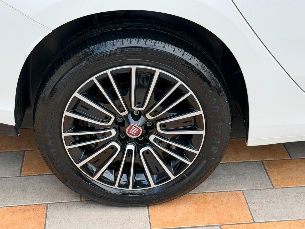 Fiat Tipo New 1.6 M.JET 130 cv. CITY LIFE