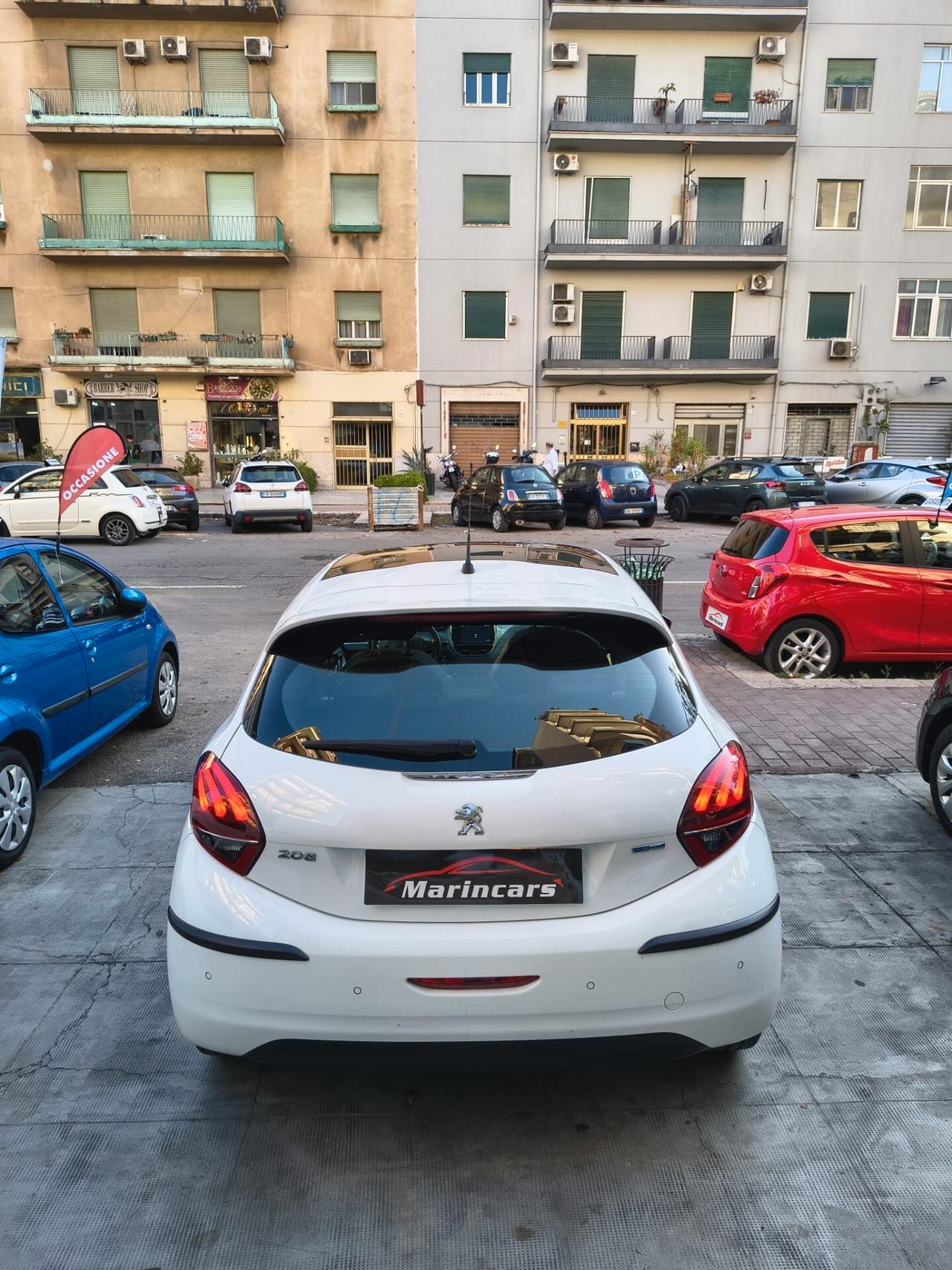 Peugeot 208 PureTech 82 5 porte Allure