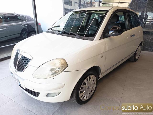 LANCIA Ypsilon 1.2 69 CV Diva